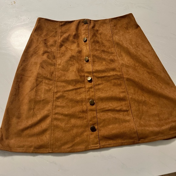 Faux Suede Mini Skirt - Picture 4 of 7